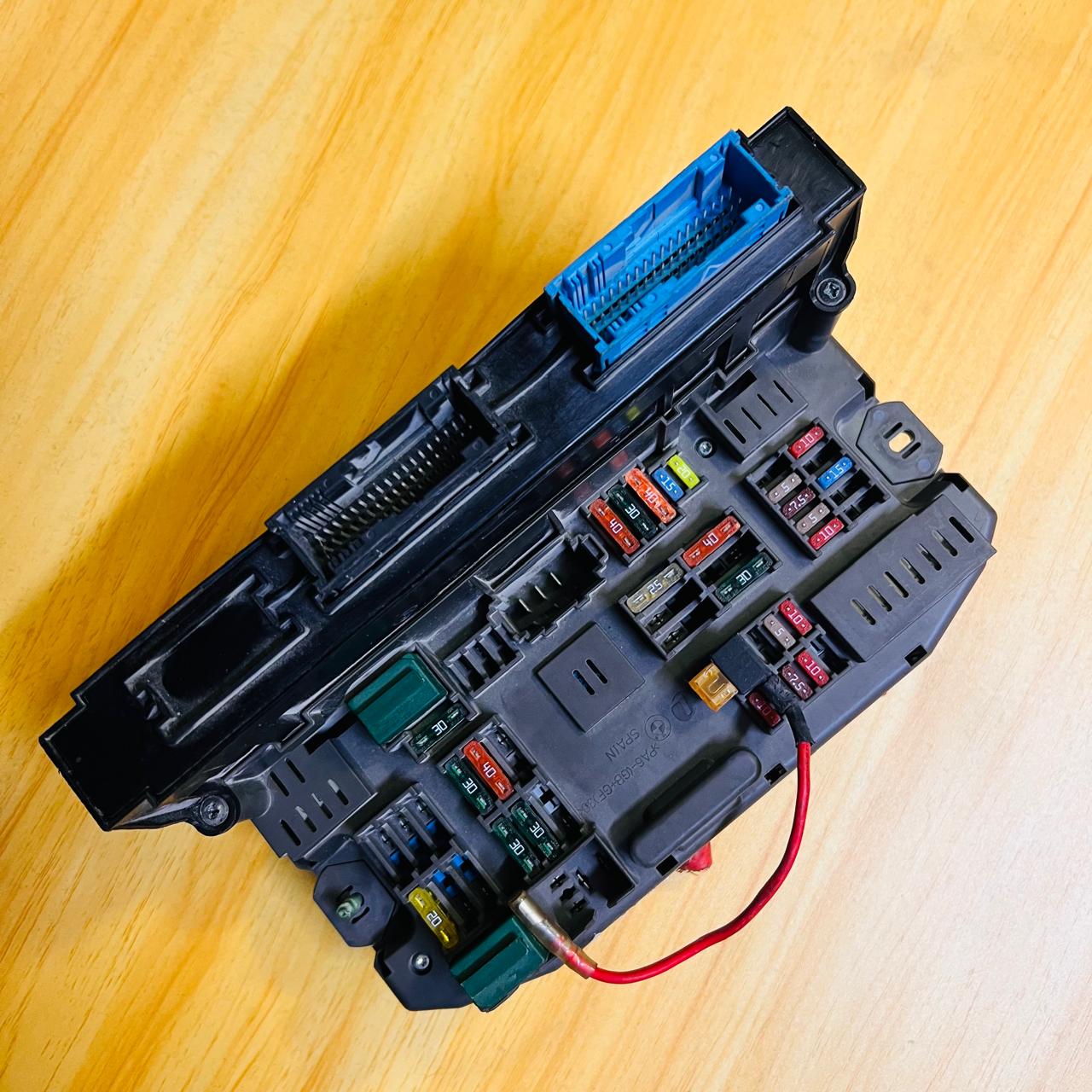 518953039A / 914511501 / 8367131-04 / 836713104 / 8379403-02 / 837940302 BMW X5 X6 E70 E71 Dash Cabin Fuse Relay Junction Module Box OEM, automan spare parts