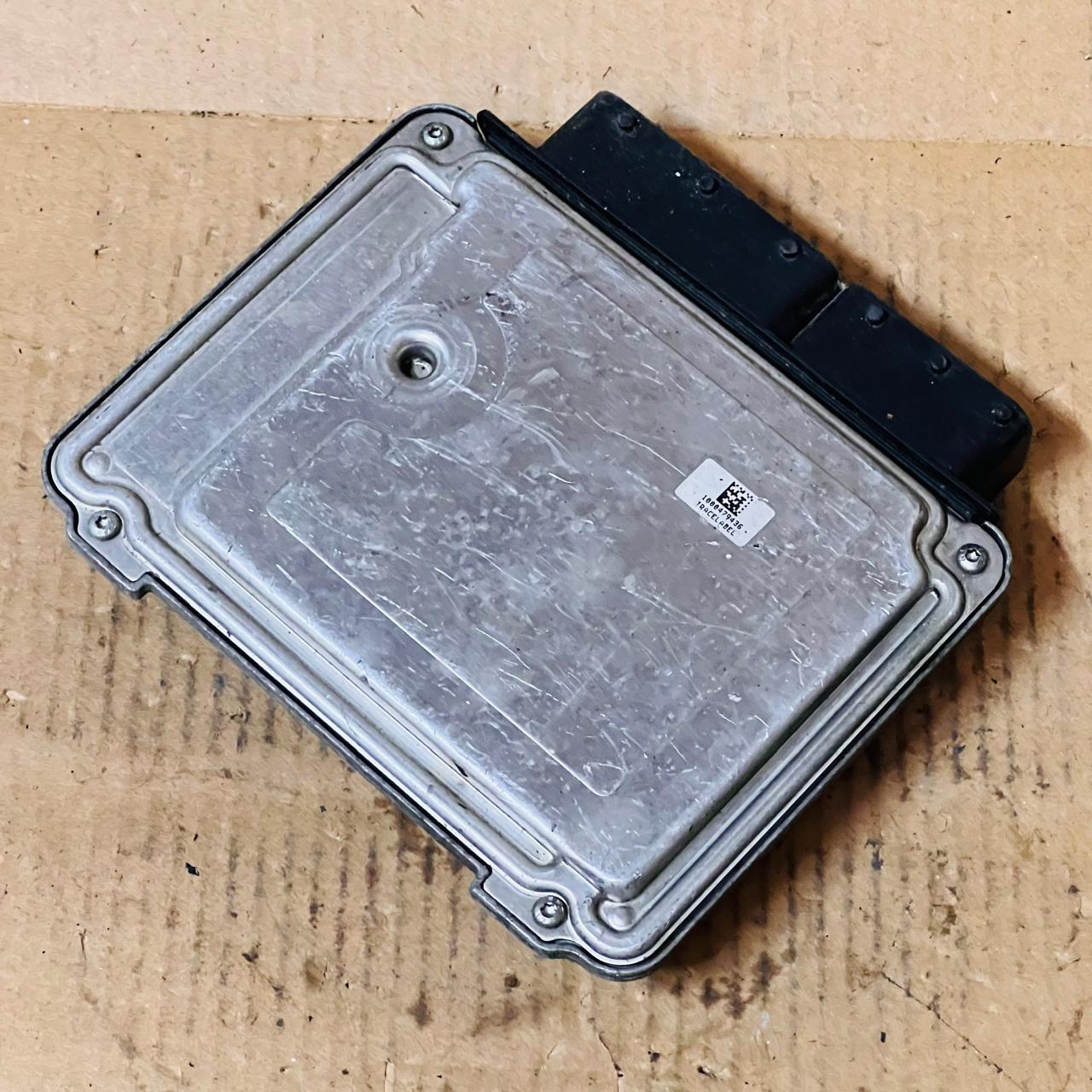 وحدة التحكم في محرك بونتياك ECU 92208168 0261209319