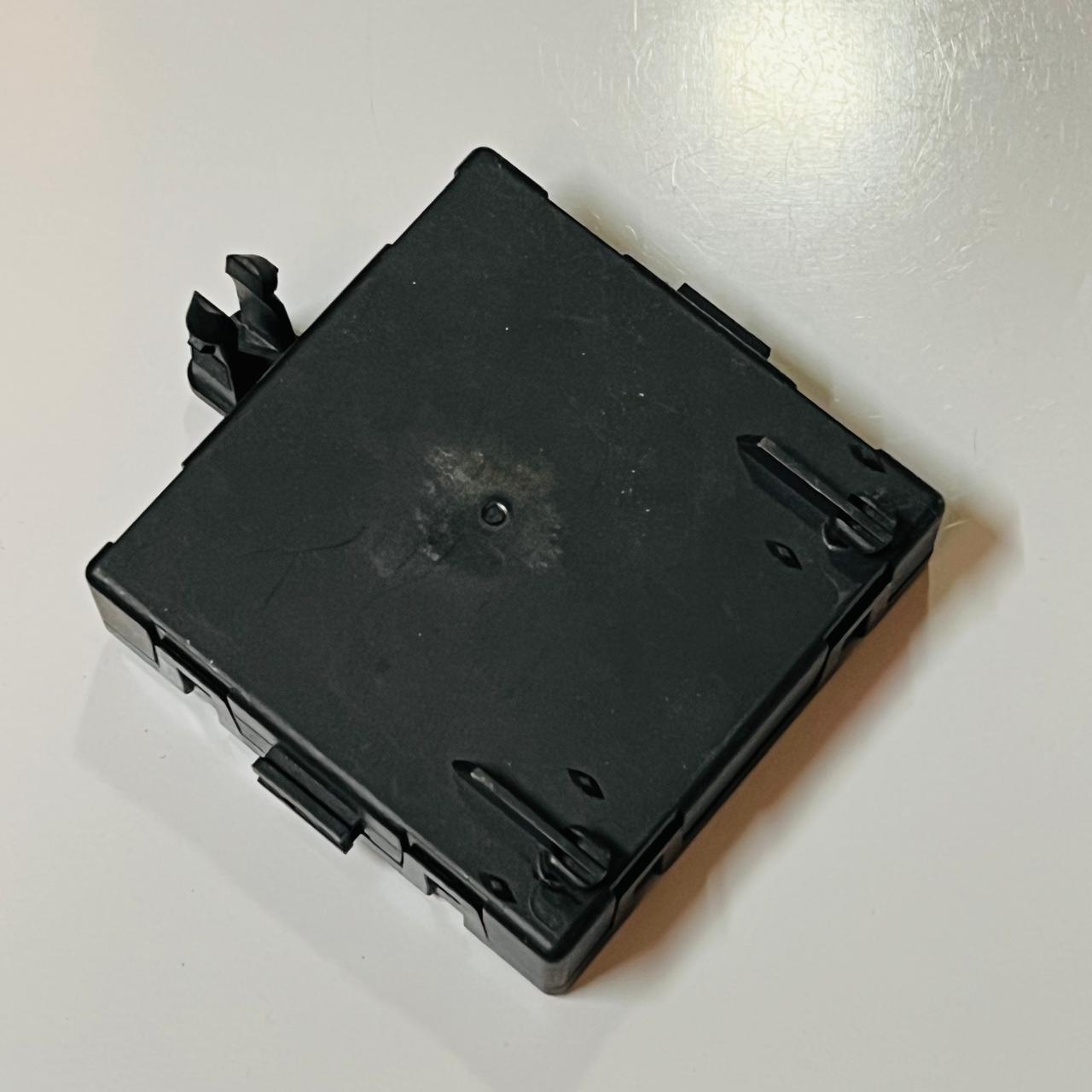 Mercedes C-Class w204 Rear Right Door Control A2129004006  OEM