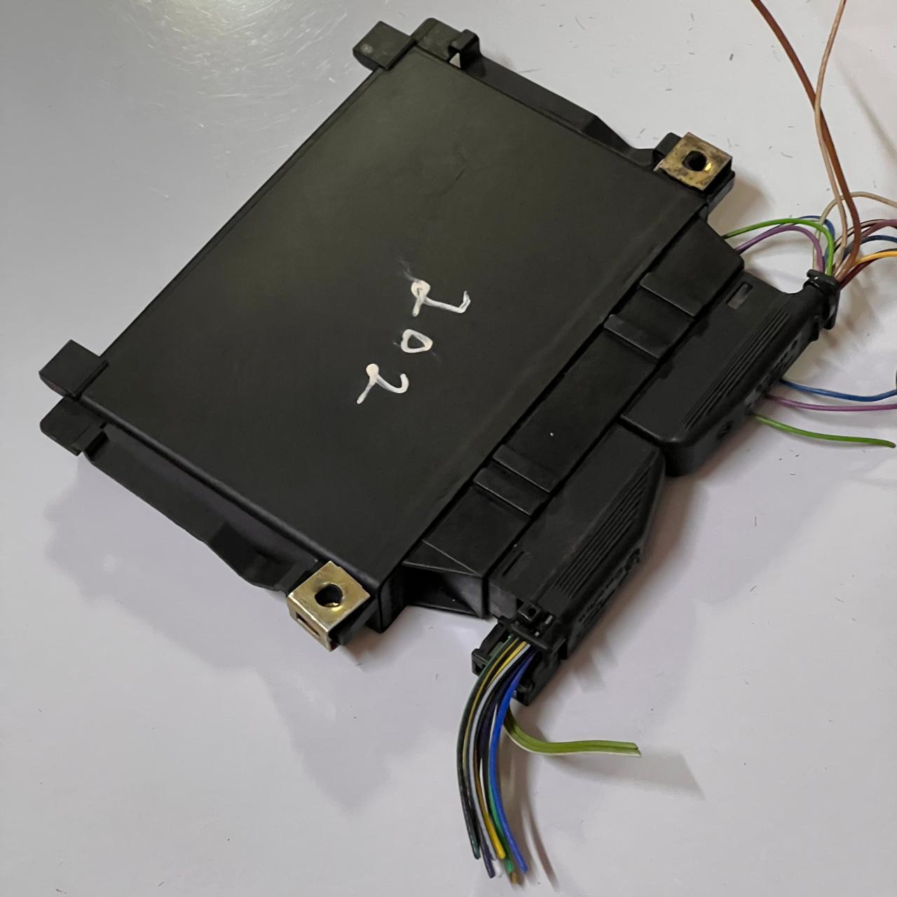 98 99 Mercedes E320 CLK320 Transmission Control Module Computer TCM A0205459332