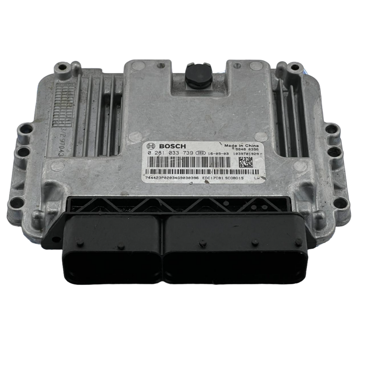 وحدة التحكم الإلكترونية BOSCH 0281033739 EDC17C81 لـ MAXUS