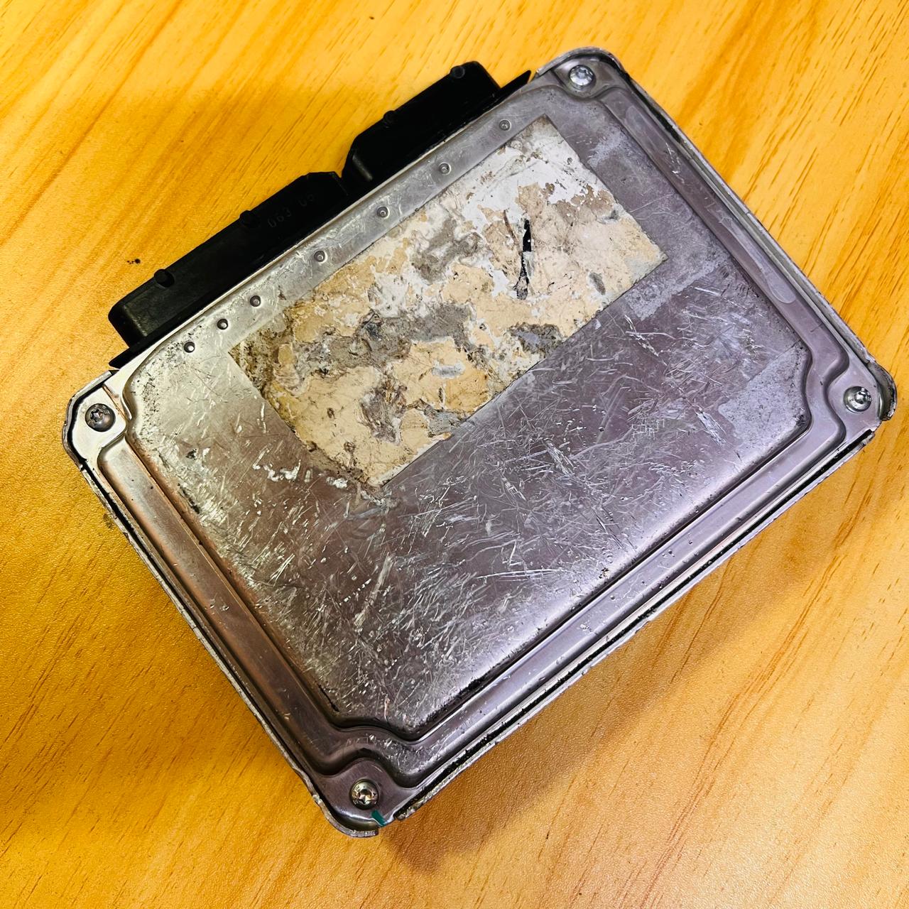 06A906032QE / 0261208553 Volkswagen Jetta 2.5L ECU Genuine Used, automan spare parts