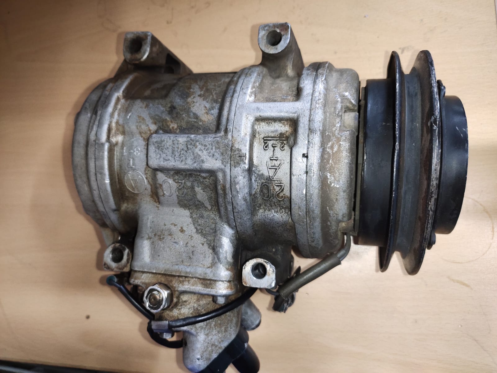 10PA20C AC compressor 447200-6660 for Toyota Land Cruiser FZJ80 and FZJ100 series