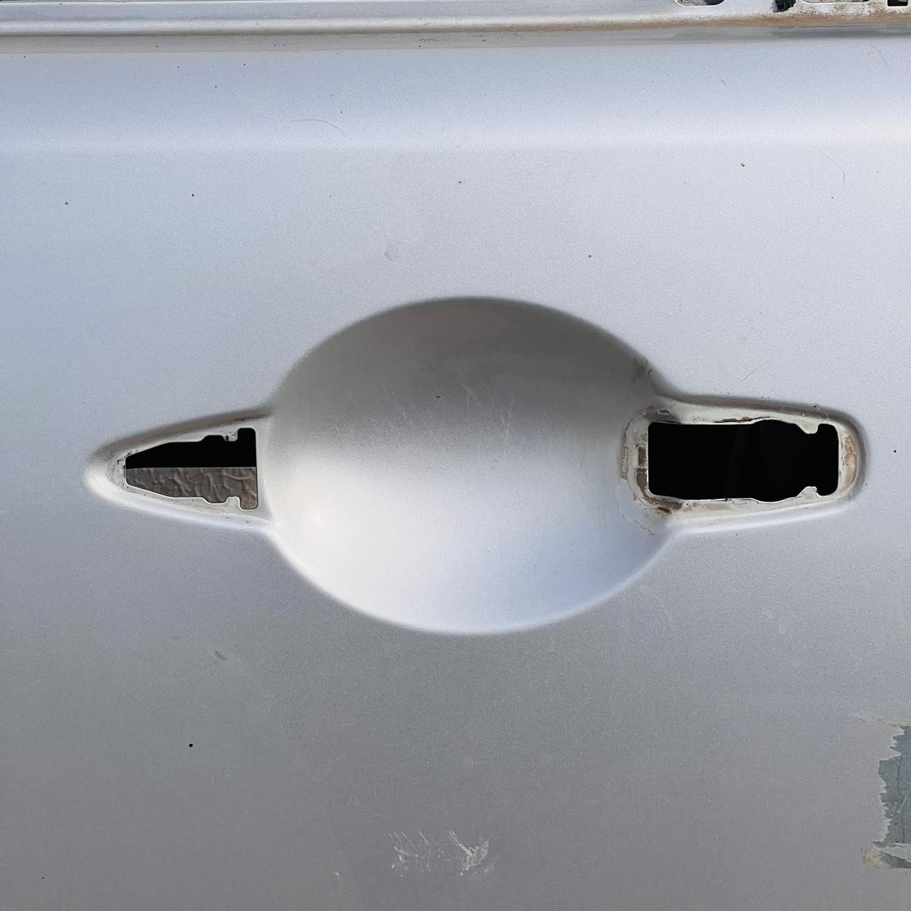إنفينيتي QX56 11-13 باب أمامي للسائق الأيسر فضي H010A1LAMA C020 OEM 2011 2012 2013
