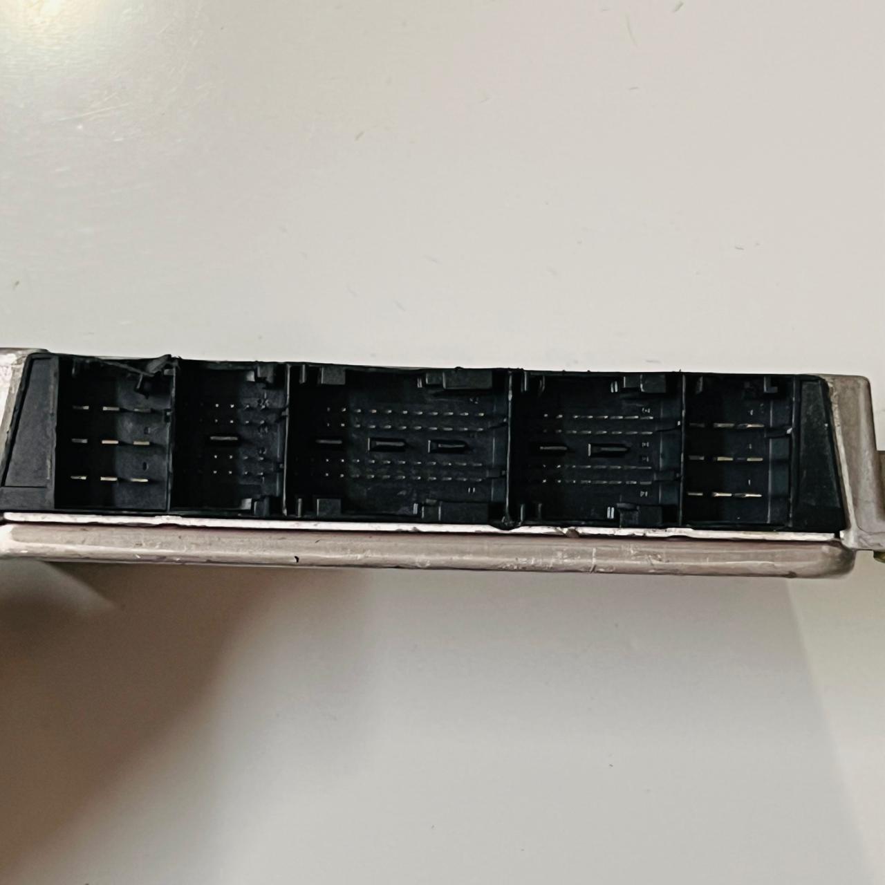 وحدة التحكم في المحرك ECM ECU لسيارة BMW 745Li 745i SEDAN موديل 2002 و2005 رقم 7523523 0261209002
