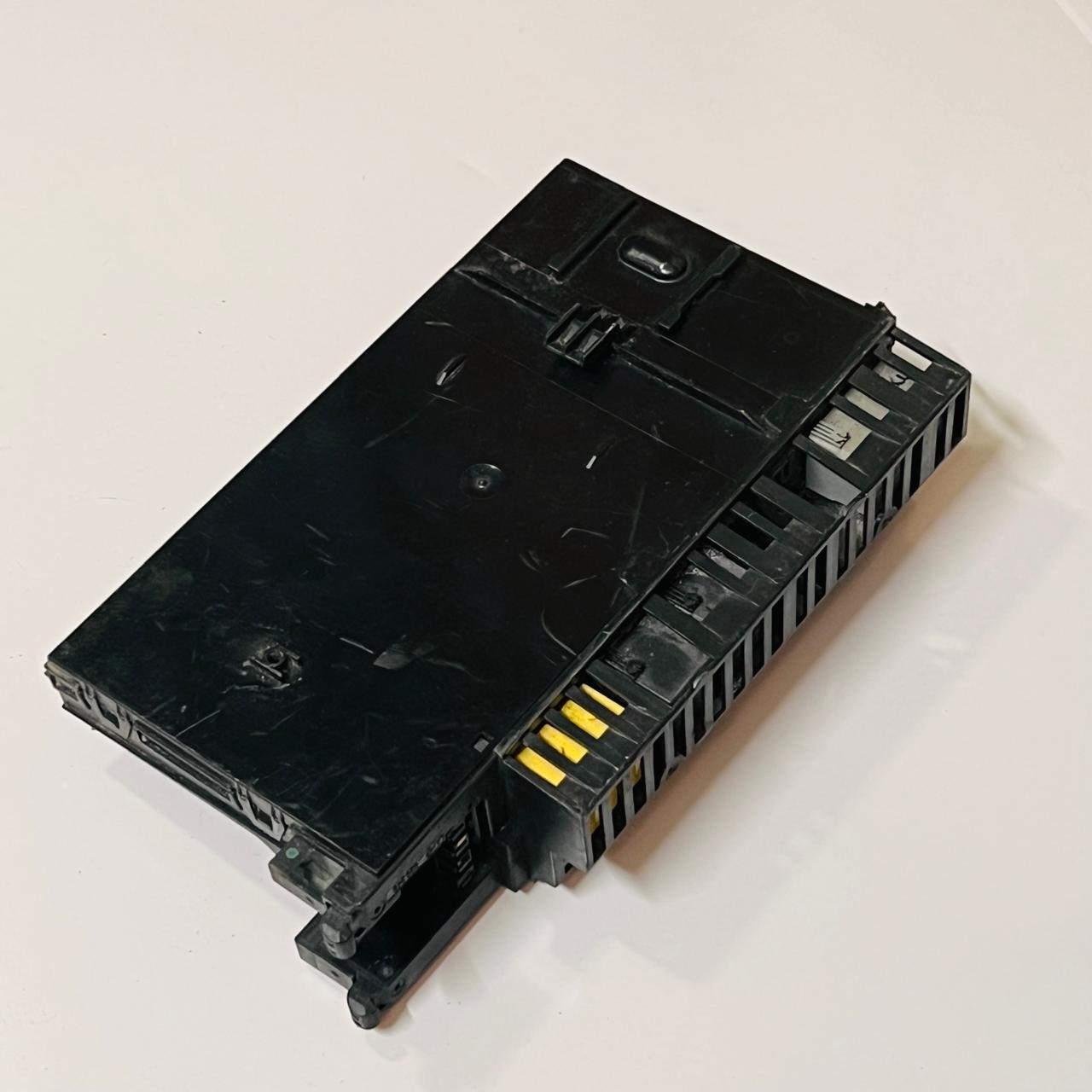2008 Mercedes W211 E220 CDI Comfort control unit central electric 2115453501 / 5DK008047-31