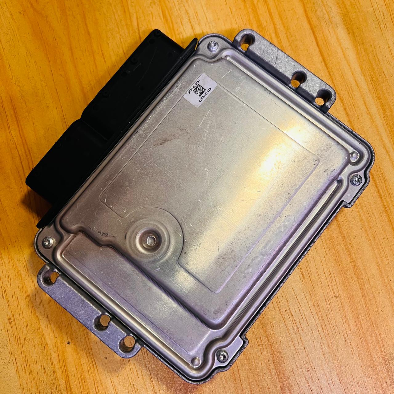 0281015440 / 39113-27297 / 1039S28215 / F0JM0T2EIH1S /  39113-27297 Hyundai Tucson Engine Control Module ECU, automan spare parts