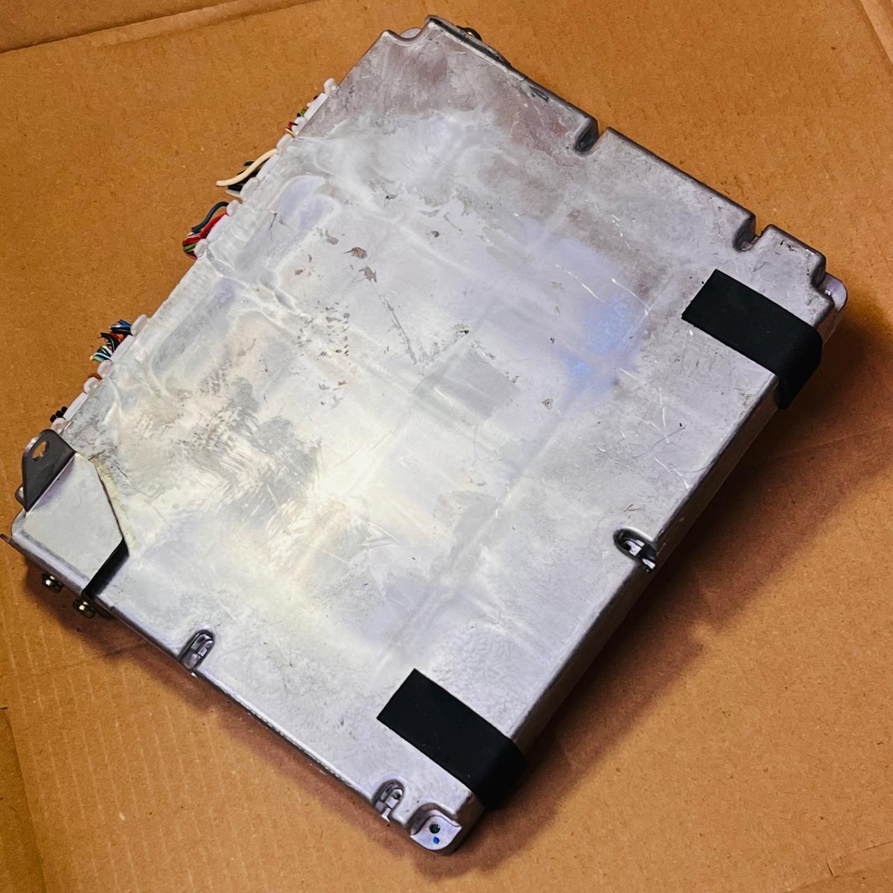 89661-3F240 TOYOTA Crown ECU 4AT2WDS Engine Control Unit 896613F240 