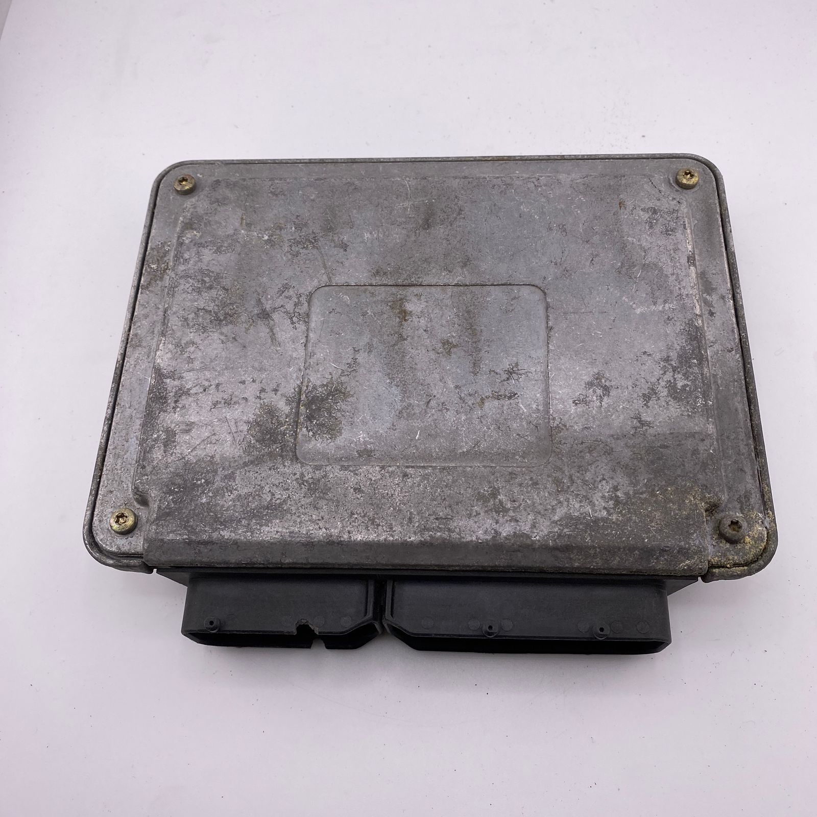 036906034BB وحدة التحكم في محرك البنزين VW Golf MK4 1.6 وحدة التحكم الإلكترونية 036906034 BB
