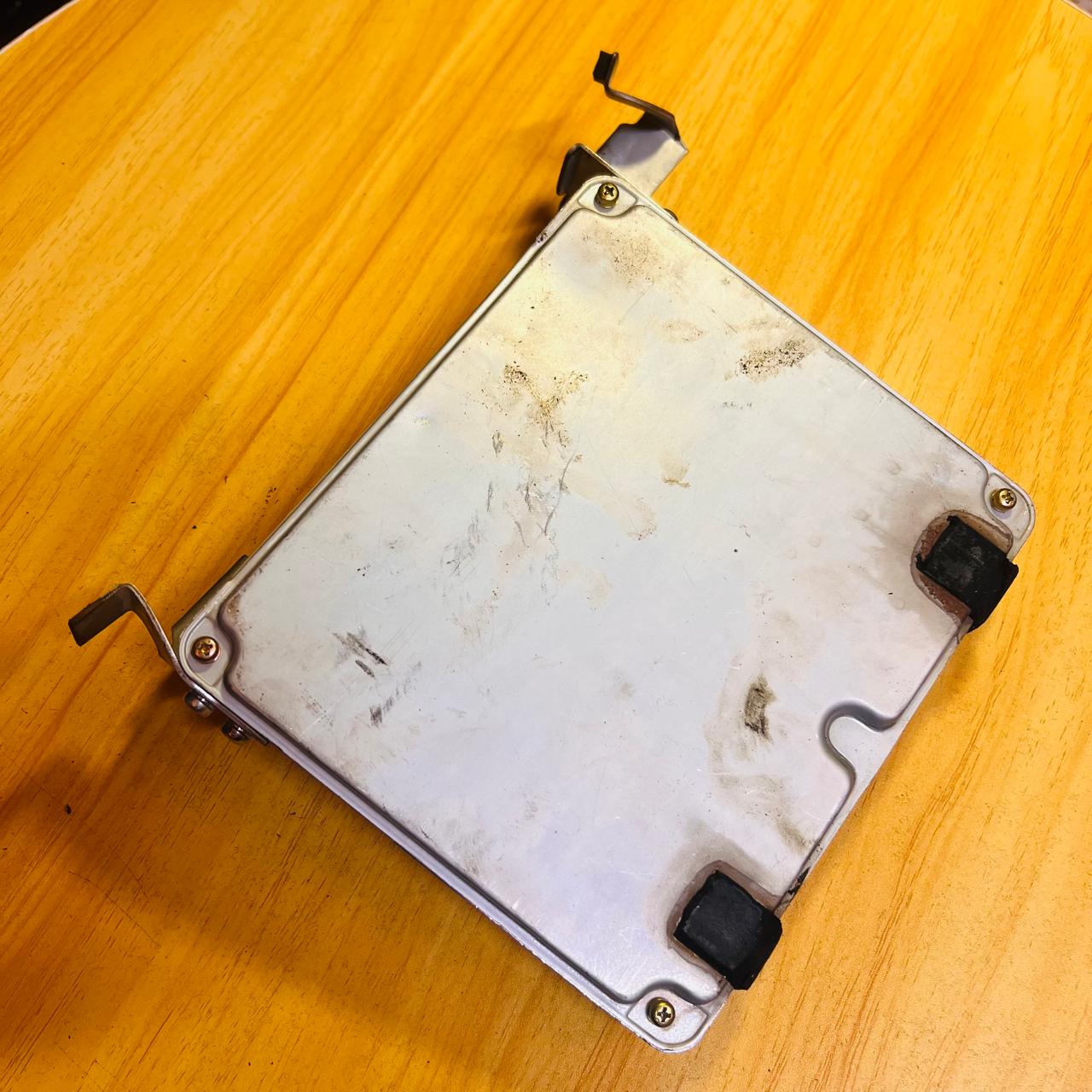 89661-53061 / 175300-3810 / 8966153061 / 1753003810 Toyota IS200 / Altezza TRD 1G-FE Engine Control Unit ECU JDM, automan spare parts